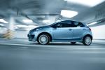 Mazda2 2010 года